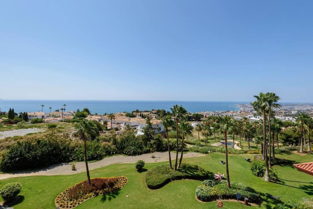 Benalmadena Luxury Apartment מראה חיצוני תמונה